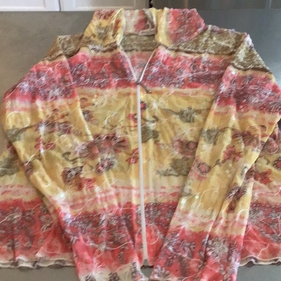 Vine Street, sheer, lightweight, hoodie style, zippered front topper. - Picture 4 of 9